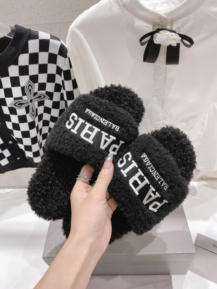 BL SLIPPERS 2307152