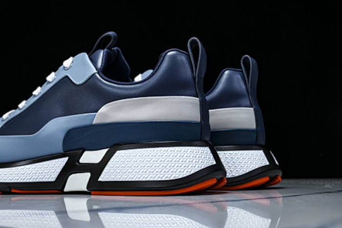 HER SHOES HM-2