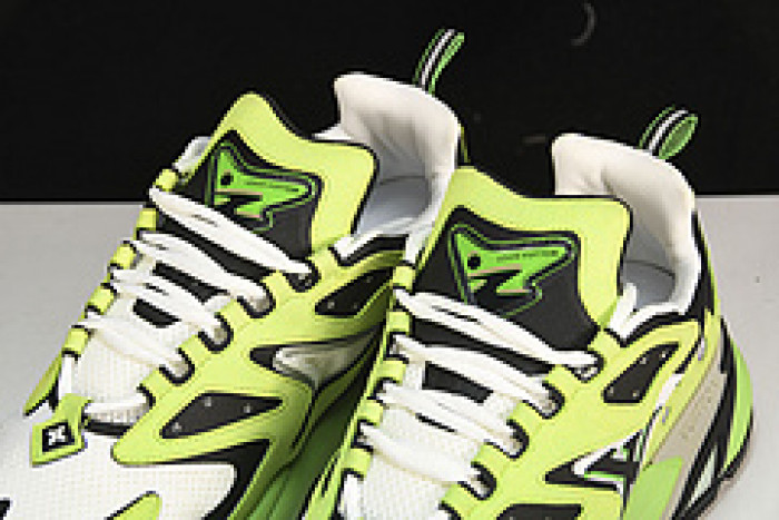 lovt sneaker