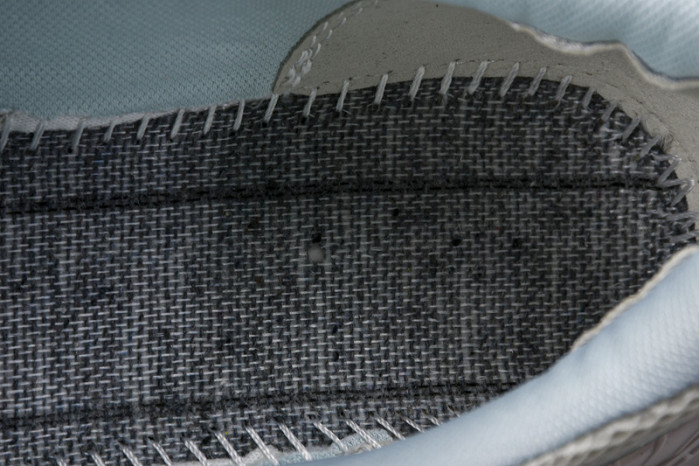 of sneakers ow-44