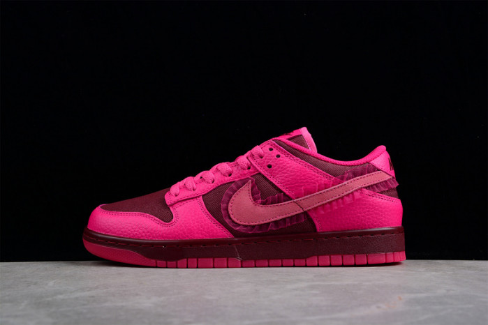 nike dunk low valentine''s day dq9324-600