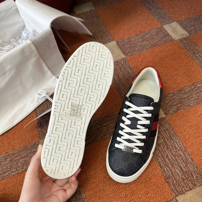 GI ACE EMBROIDERED LOW-TOP SNEAKER 90649