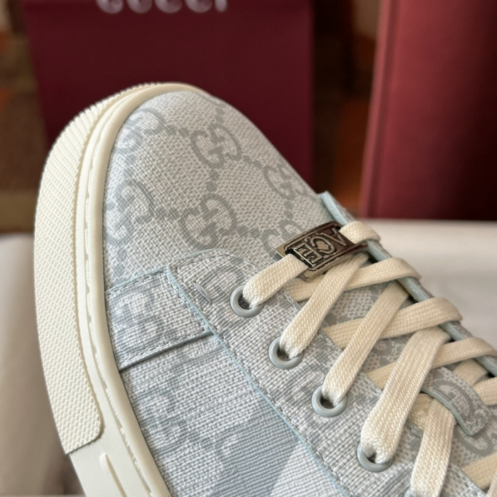 GI ACE EMBROIDERED LOW-TOP SNEAKER 90652