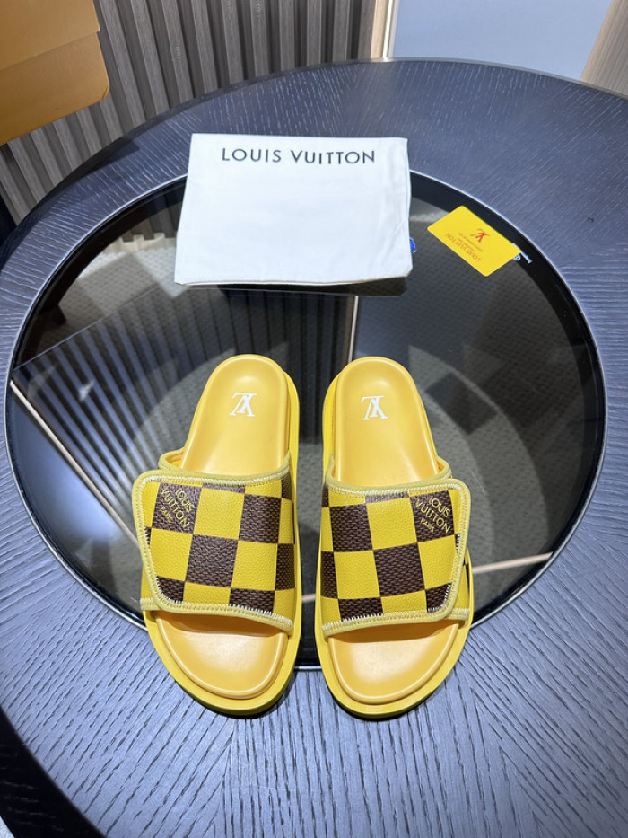 lovt sandal