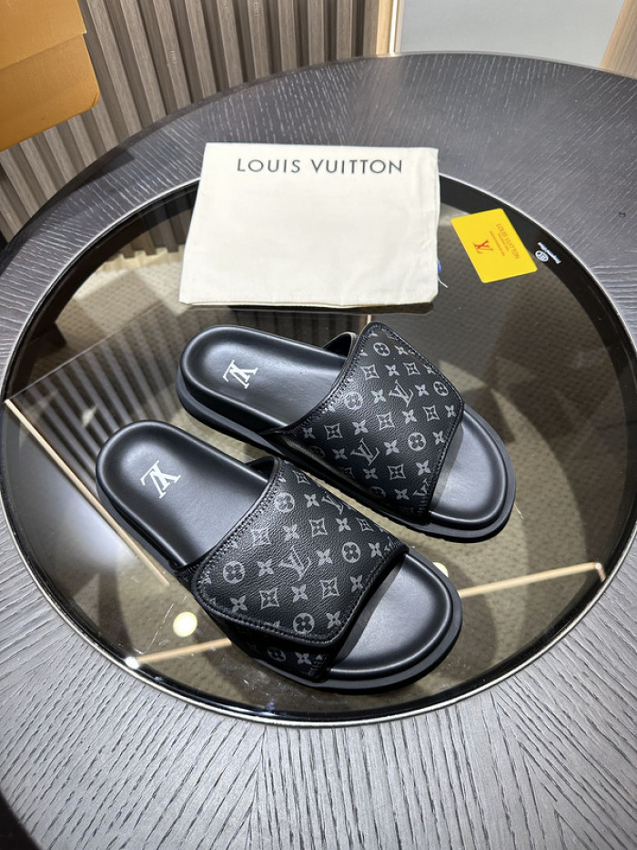 lovt sandal