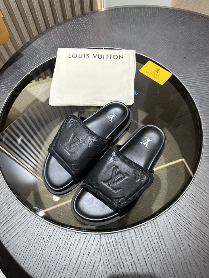 lovt sandal
