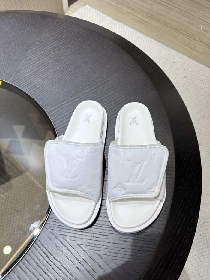 lovt sandal