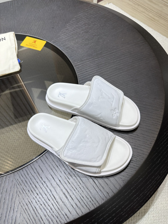 lovt sandal