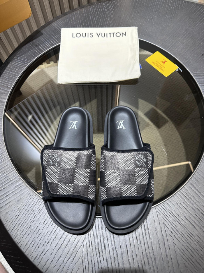 lovt sandal