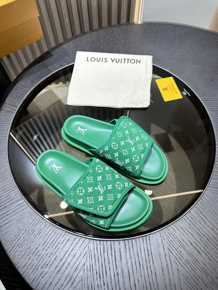 lovt sandal