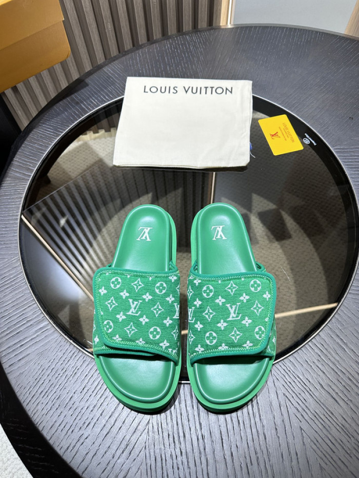 lovt sandal