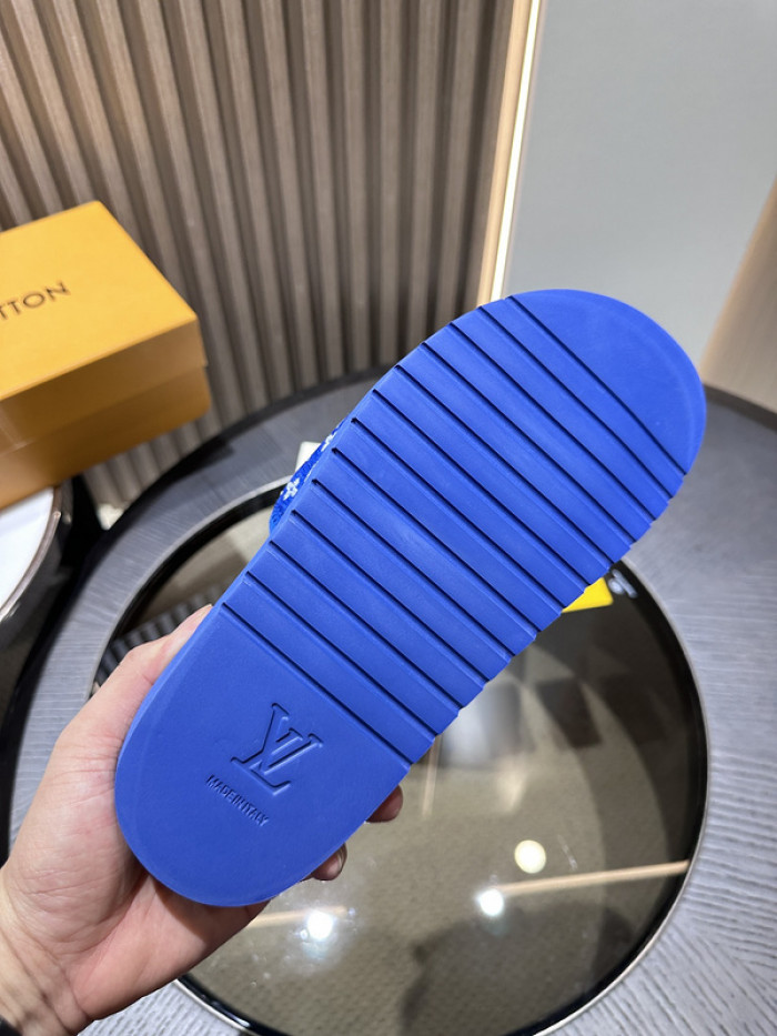 lovt sandal
