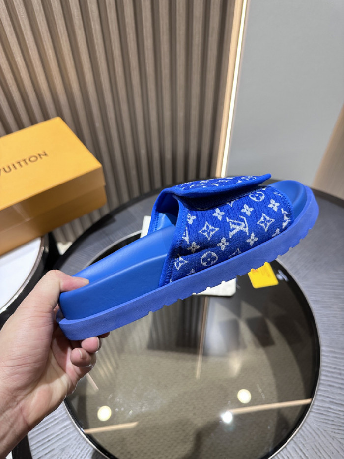 lovt sandal