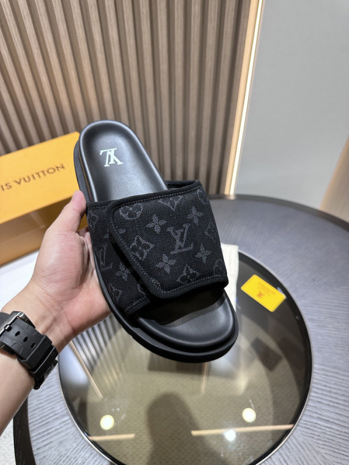 lovt sandal