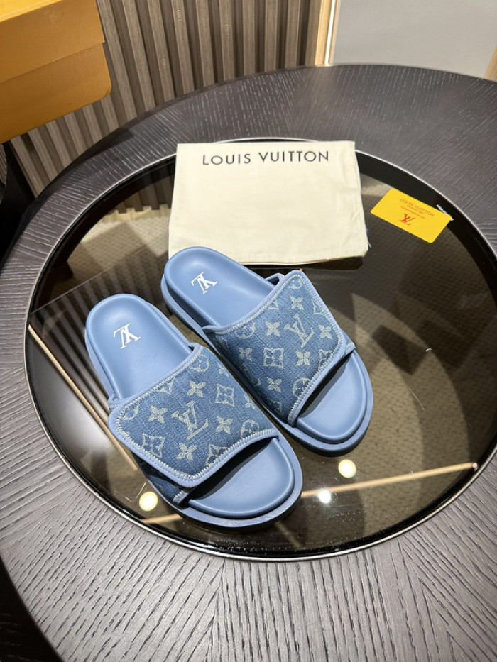 lovt sandal