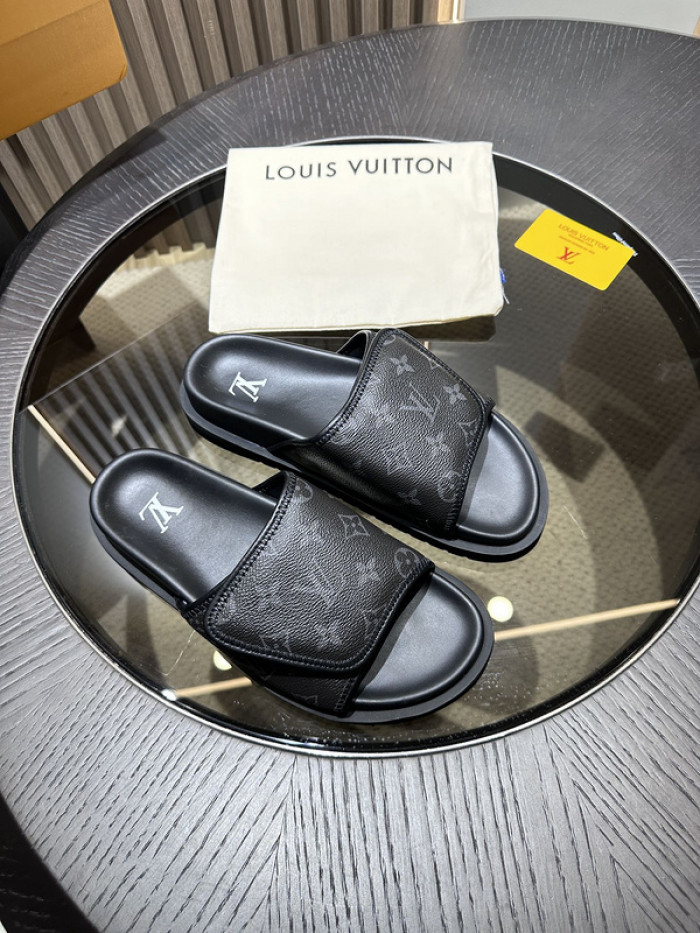 lovt sandal