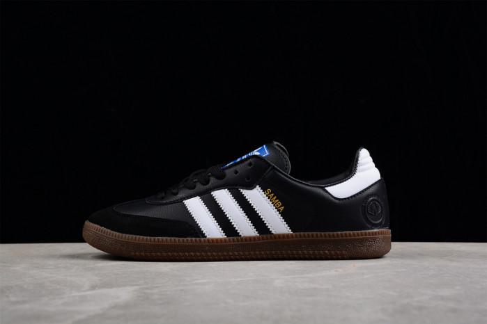 ad low-top sneaker 2303135