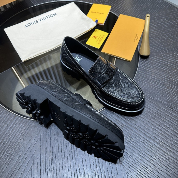 LOVT SNEAKER lv-600