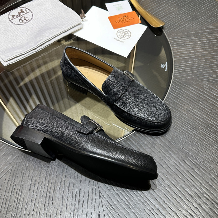 HER SHOES HM-23