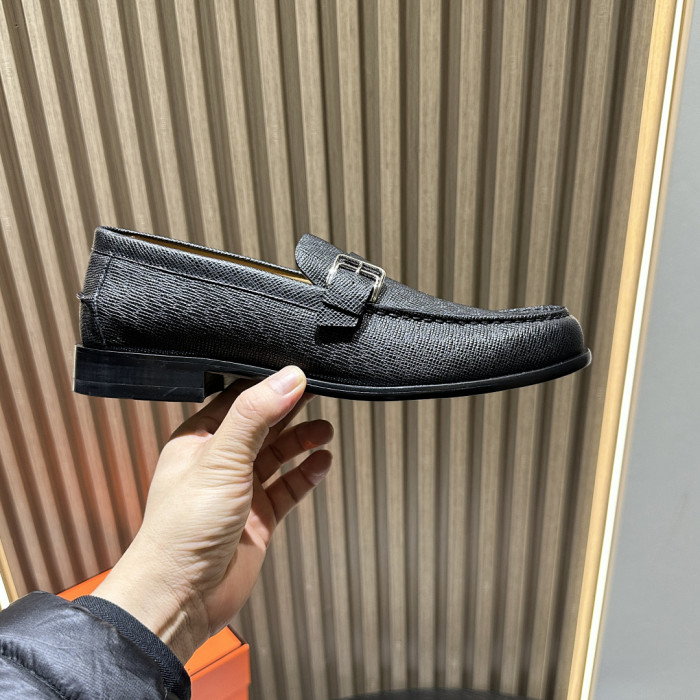 HER SHOES HM-24
