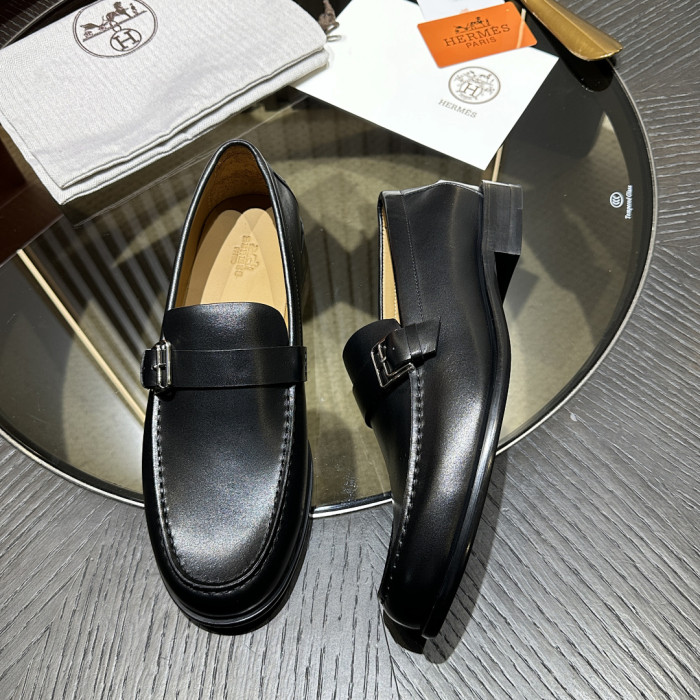 HER SHOES HM-25