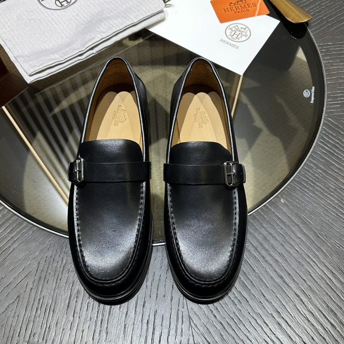 HER SHOES HM-25