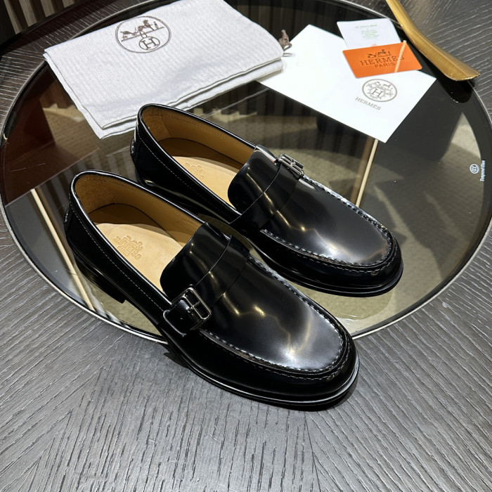 HER SHOES HM-26