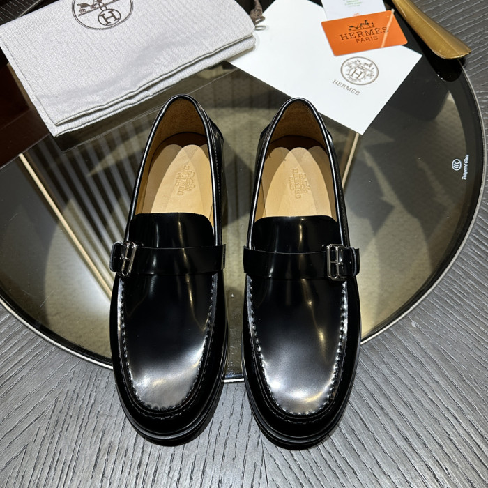 HER SHOES HM-26