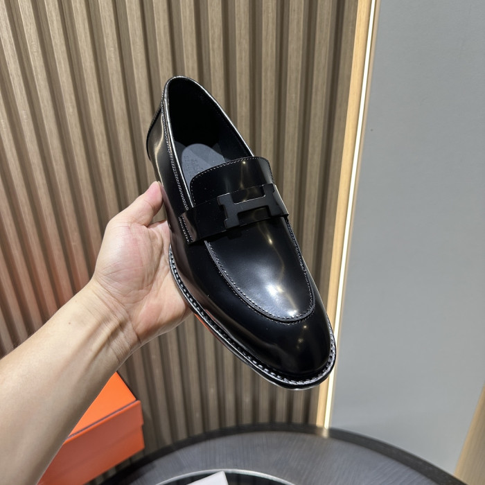 HER SHOES HM-28