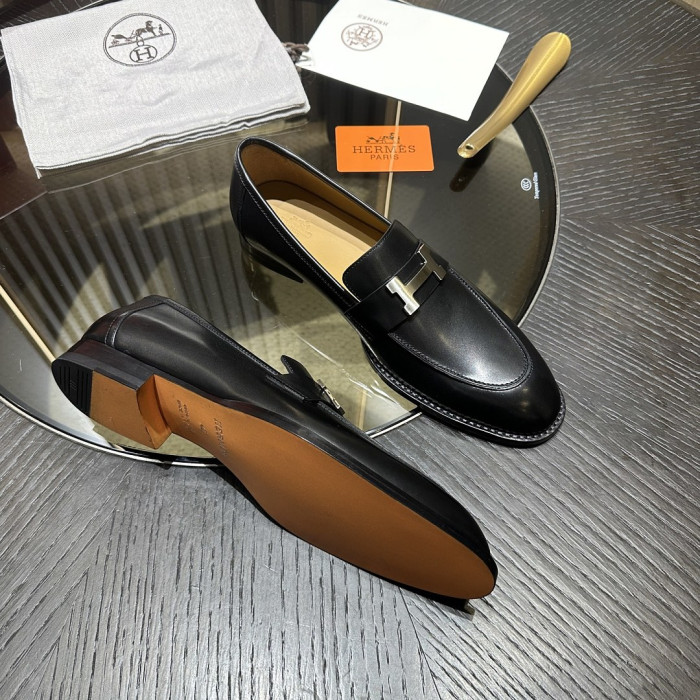 HER SHOES HM-29