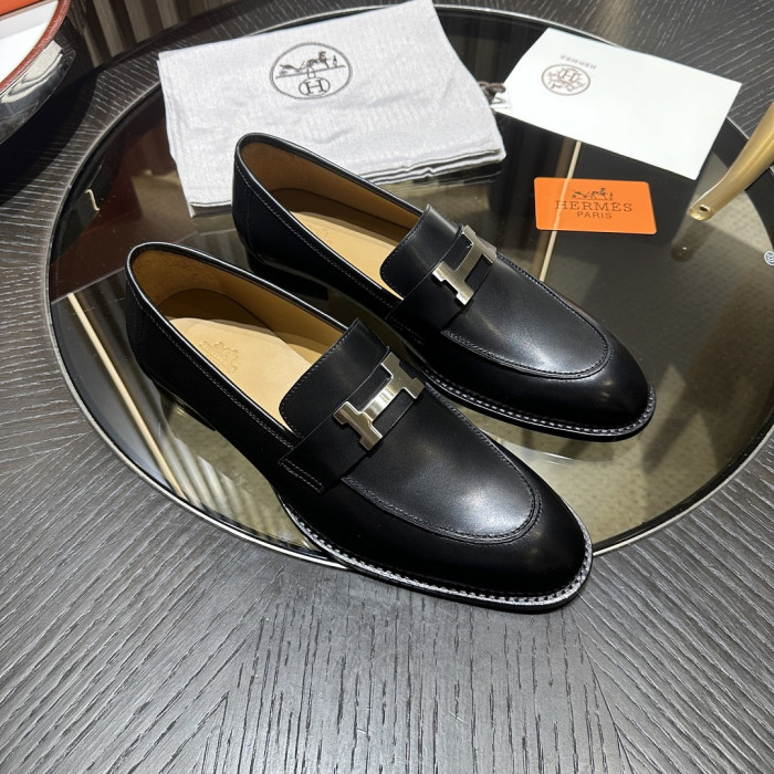HER SHOES HM-29