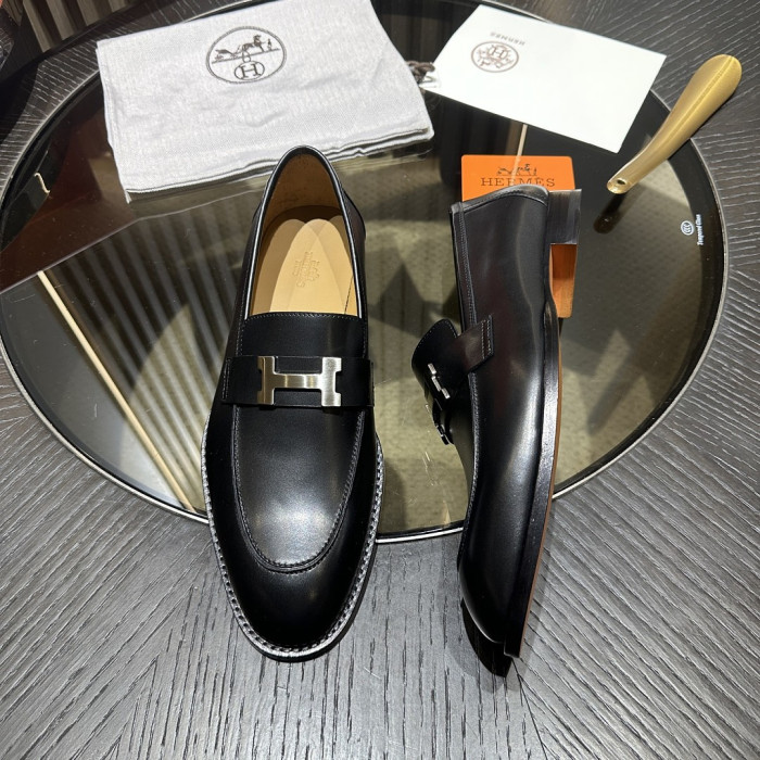 HER SHOES HM-29