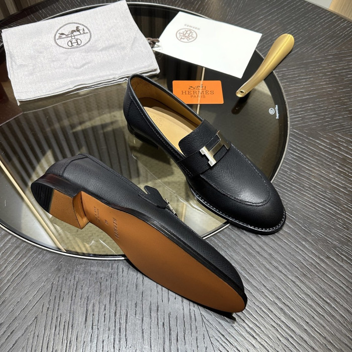 HER SHOES HM-30