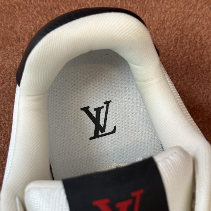 LOVT SNEAKER LV-666