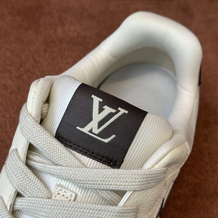 LOVT SNEAKER LV-677