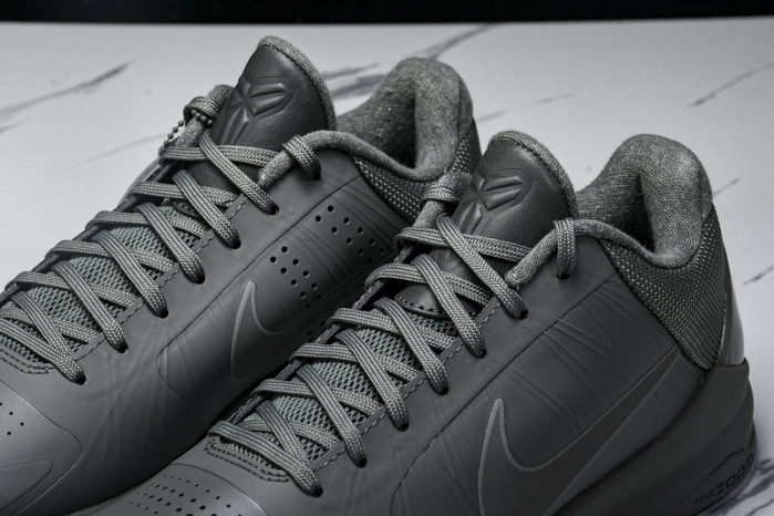 nike kobe 5 black mamba collection fade to black 869454-006