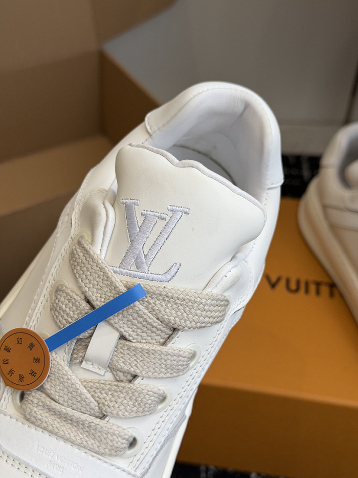 LOVT SNEAKER LV-639