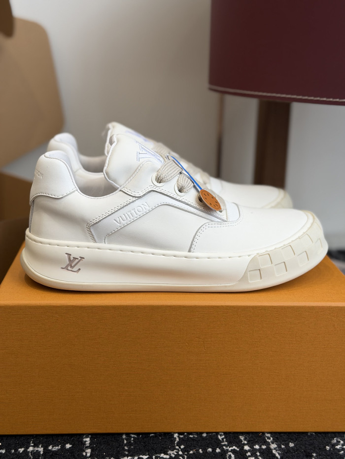 LOVT SNEAKER LV-639