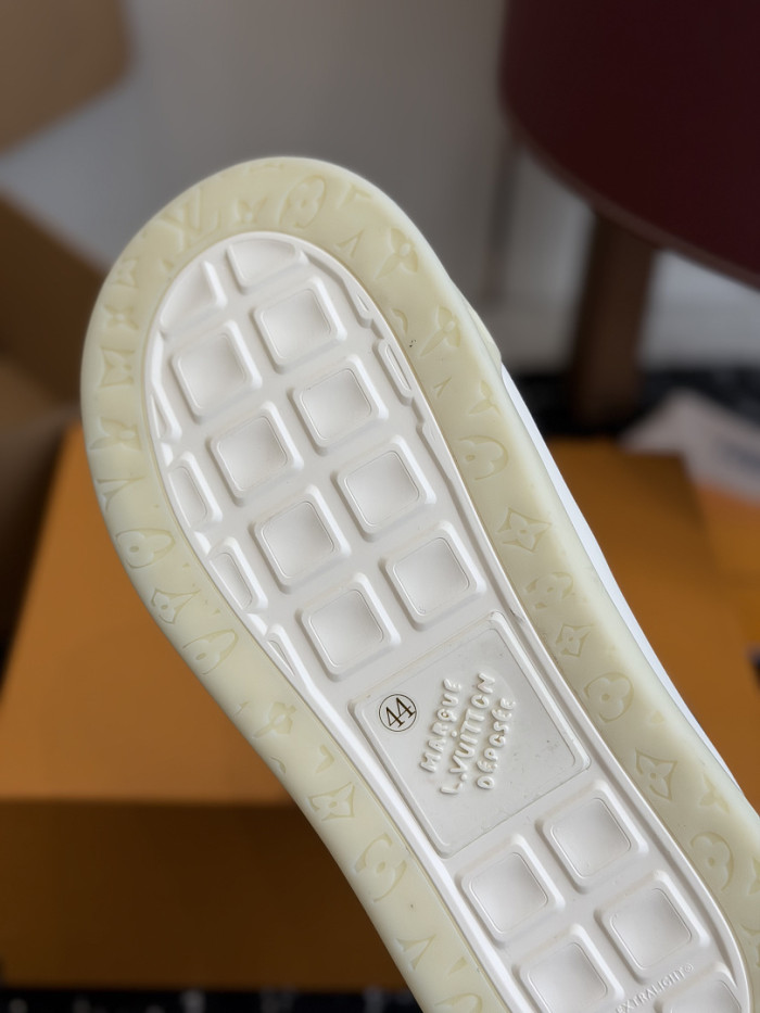 LOVT SNEAKER LV-640