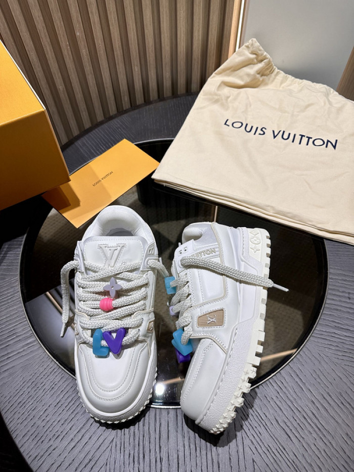 lovt sneaker