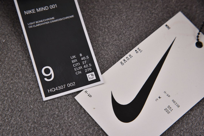 Nike Mind 001 