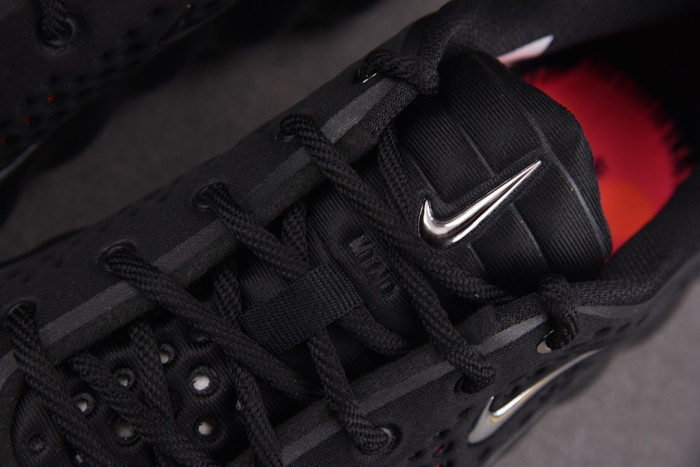 Nike Mind 002 Black Hyper Crimson HQ4308-001