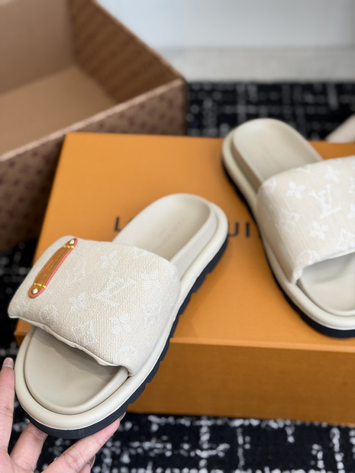 LOVT SANDAL 0415677
