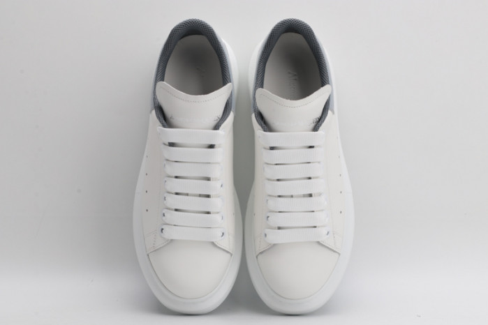 alex mcqu sneakers
