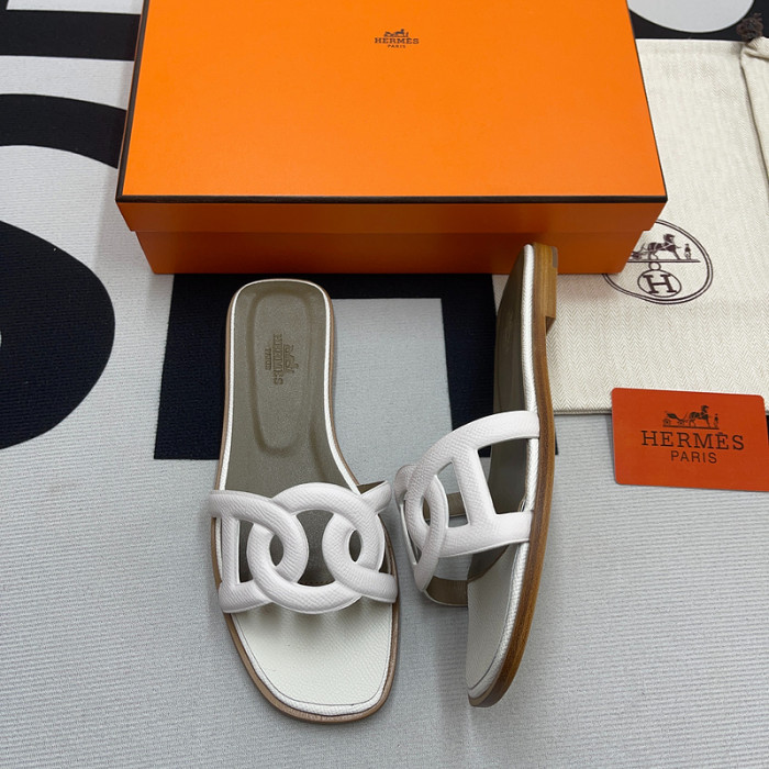 her slides 2306096