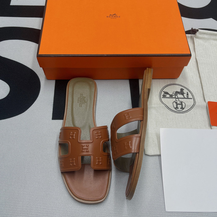 her slides 2306098