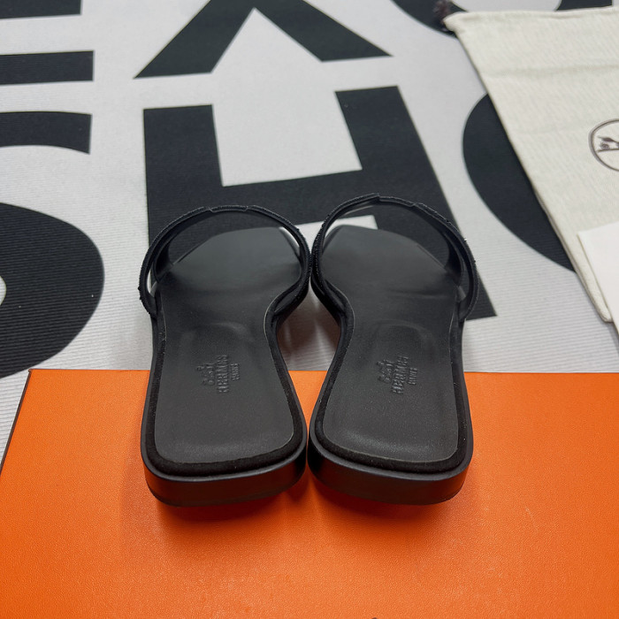 her slides 2306099