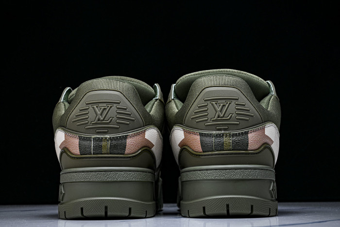 LOVT SNEAKER lv-696