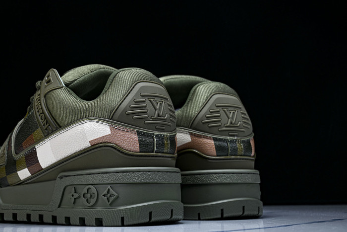 LOVT SNEAKER lv-696