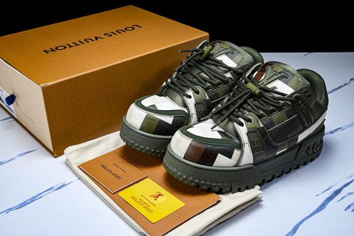 LOVT SNEAKER lv-696